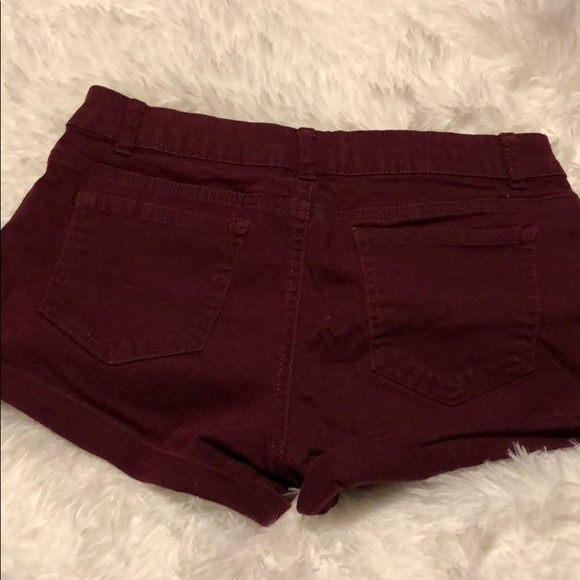 Papaya Burgundy Denim Shorts - Picture 2 of 4